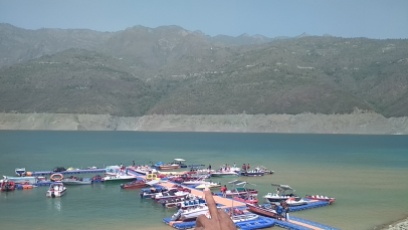 Tehri Dam Lake has excellent water sports activities